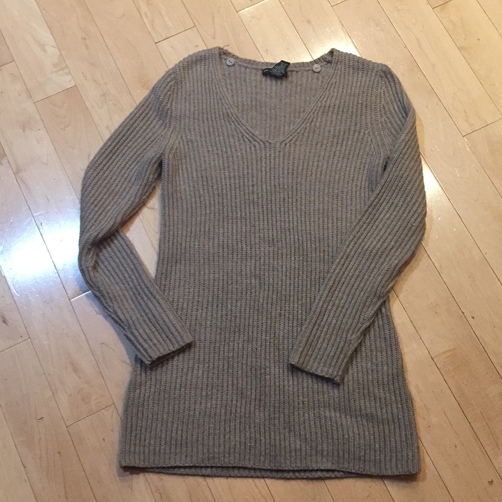 NY &CO sweater size Medium. Warm & cozy!
